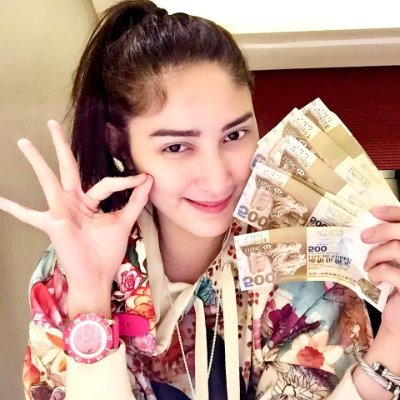 WHO HAVE BINANCE ATLEAST MINIMUM OF 21 USDT I WILL HELP TO EARN TWICE A DAY
