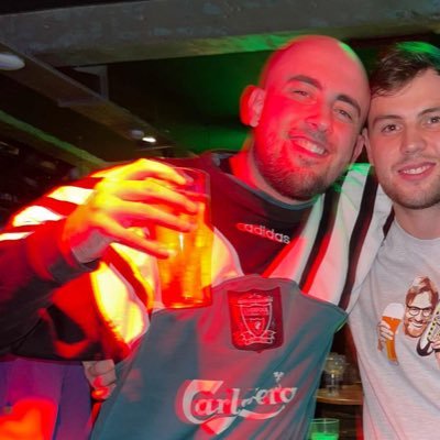 Football shirt collector and seller! Liverpool fan and STH, 25 years old and obsessed with 90’s shirts and cats 🐈⬛😎