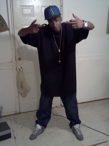 CStreetTANK23's profile picture. CEO OF MY OWN SHIT C-STREET MAFIA/FCMT ENT. I like jokin rappin trappin n stayin out dem Haters way. Im a Orange Mound nigga just LIVIN LIFE!!!!!!#TeamFCMT