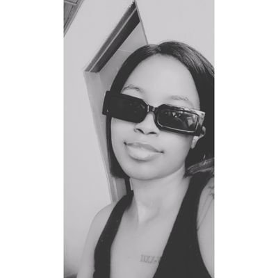 Mbarly_T's profile picture. Introvert👑


Just me💖🌸