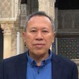 Ketua PP Muhammadiyah | Utusan Khusus Presiden RI DKAAP 2018 | Guru Besar Sejarah Kebudayaan Islam UIN Sunan Ampel Surabaya