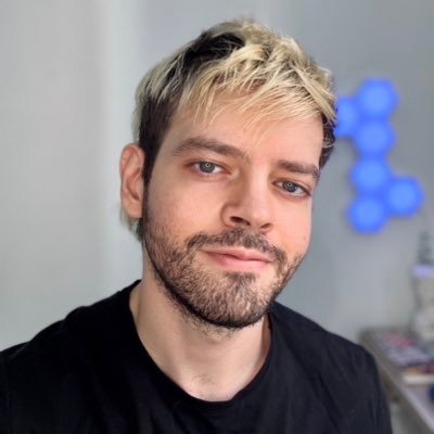 keeevinh's profile picture. Language enthusiast and software engineer 🔭