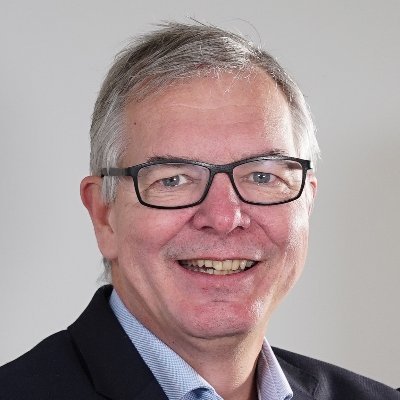 Wethouder van de gemeente Zuidplas. Betrokken bestuurder. Portefeuille Ouderen, Landschap & Recreatie, personeel.  Vader van drie kinderen.