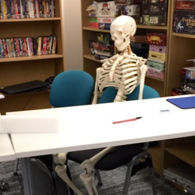 iām just an honest skeleton, observing the game studio at LSBU taken š wifeguy š skeleton šš¤Ŗ depressed š gamer š¹š® influencer š
š»