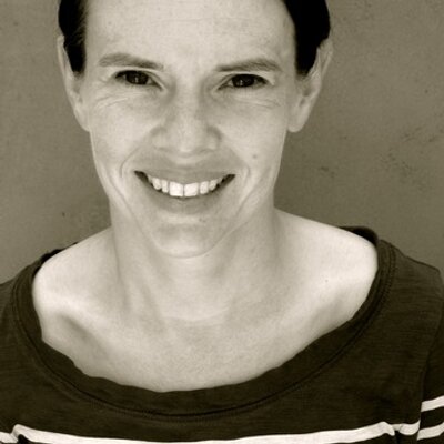 lisadewart's profile image