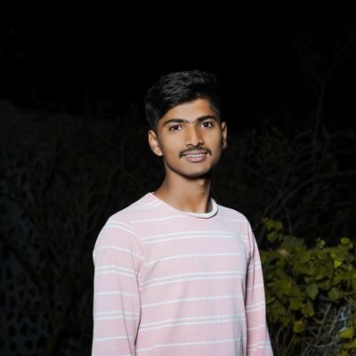 ठरवून काय करत नाय जे काय करतो ते “रिअल”..!💪