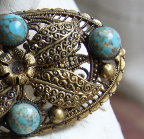 lovable vintage things
