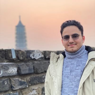 Gamil_muwaffaq's profile picture. وما نيلُ المطالب بالتمني ولكن تؤخذُ الدنيا غِلابا