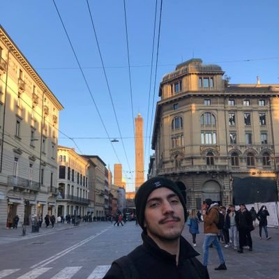 🇮🇹
26 yo
👨🏻‍🍳 Chef
📈 Football Trader
🎮 Gamer