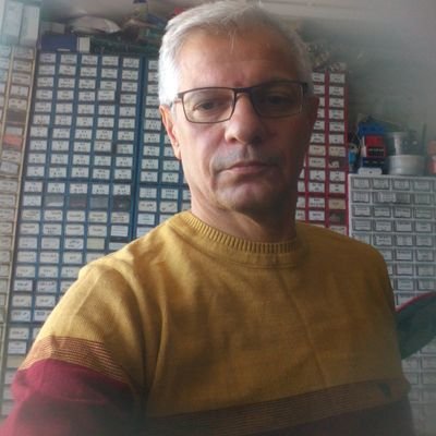 Hassan_memari's profile picture. Electeronic - IT - R&D - Photo