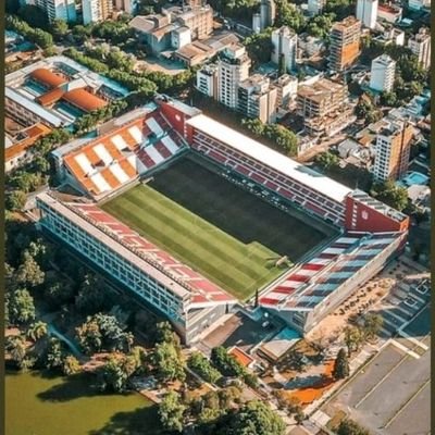 fútbol y estudiantes de la plata 🇦🇹. A la gloria no se llega por un camino de rosas