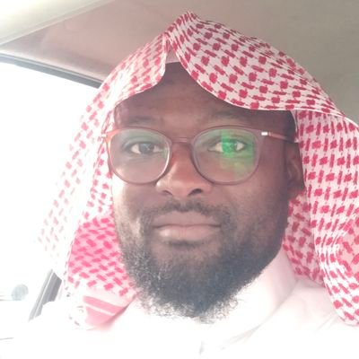 طالب علم شرعي، كلية الأنظمة والدراسات القضائية، الجامعة الإسلامية بالمدينة المنورة.
خريج كلية القرآن الكريم وعلومه أكرا غانا. المحكم الدولي. ⚖️📖⚖️