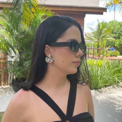 juuliaandradee's profile picture. Vivendo e aprendendo. Errando e se fudendo.