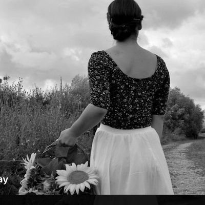 iz_Varadina's profile picture. 