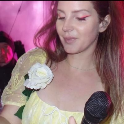 lana is my queen, nicki fan, lana stan, he/him, stans: lana del rey, amy winehouse, nicki minaj