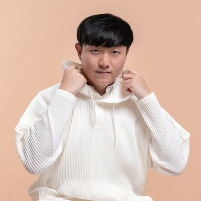 Calvin Thenderan
Co-owner of @teamrrqofficial | Forbes 30u30 Indonesia |
One of the leading esports team in South East Asia.
https://t.co/vjiOsoYUad