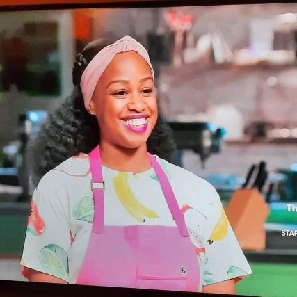 Wife, mom, and business owner.
Co-Owner of Mo & Jay Pastry. 
Owner of Sweet Memories by Jaleesa (SMJ). 
Winner of Spring Baking Championship, Season 8