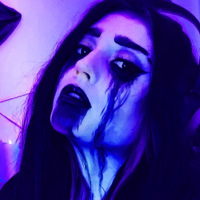 Streamer at Twitch https://t.co/I8cK7JhzNd