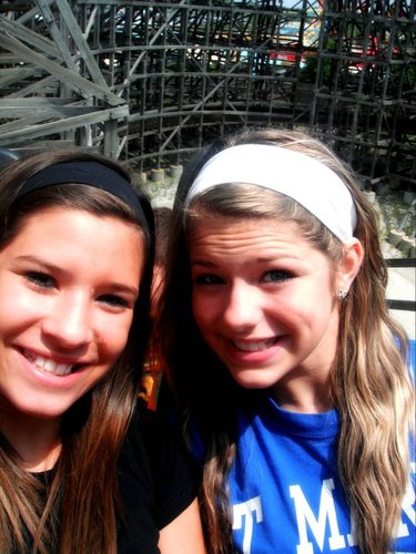 Hollylovesu69's profile picture. hey,im holly im a gymnast and a cheerleader im 17 & 
 plz follow me and ill follow u back:) love ya-026:D