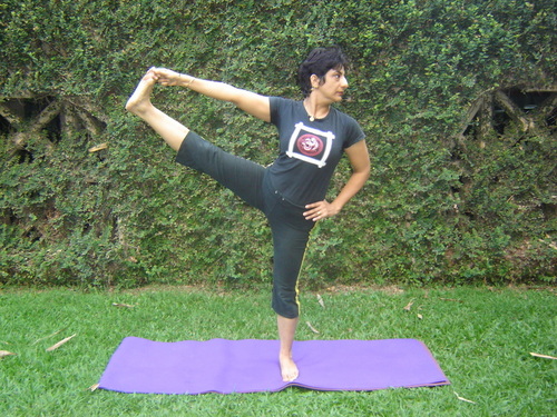 RollySapru is Yoga Therapist in Mumbai,India.Yoga for her is the eight fold path of Patanjali's Ashtangyoga,moving from external activity to internal calm.