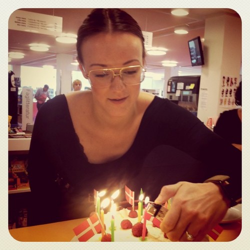 ElisabethAgnete's profile picture. ,/,/,/ min cykel, design, de små ting, frivillighed, kbh, koncerter, mad, musik, nørderi, sang, skævheder, spillesteder,/,/,/