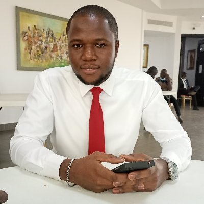 DolceBassiano's profile picture. Qu'est-ce que c'est pas trop beau la vie d'ingénieur pour le moment..
Instagram : https://t.co/Nv1YfvcOIe…