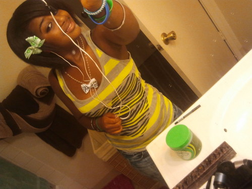 TaigoesBoo's profile picture. Hiya im Taishia im a dancer im unique..feel free to rape that follow button i love all music im able to dance to i love my bands and im cool to talk to single