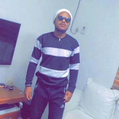 EbenezzerU's profile picture. Musician, out of the box thinker