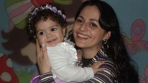 Mulher mais feliz do mundo!!! Casada, mãe da Letícia Helena, o presente mais maravilhoso que Deus me deu!!!