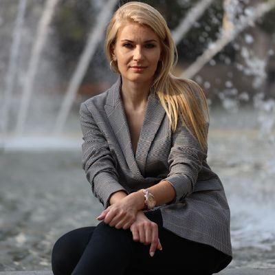 Katarzyna Szczęsna Fashion Designer