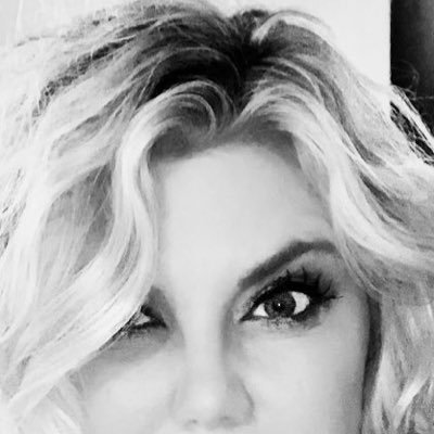 sherritabor's profile picture. ⚜️⚜️⚜️🖤💛🖤💛