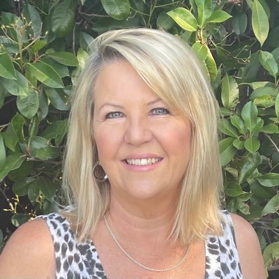 Author📚 #romanticsuspense💋😘🤭USMC Mom🇺🇸,💙Tahoe🇺🇦🏳️‍🌈coffee snob 🌊 https://t.co/GOqBqgErtR IG/Threads @susanacochran