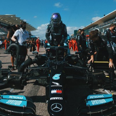 Lewis44_DSK's profile picture. TeamLH ! 𝒮𝓊𝓅𝓅𝑜𝓇𝓉 𝒻𝑜𝓇 #44 ⚜️| 𝕮𝖔𝖋𝖋𝖊𝖊 𝖑𝖔𝖛𝖊𝖗 ☕️ … dream ✈️ 💁🏻‍♀️ :) “💜” l