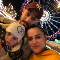 Enesi benden çok kimse sevemezt enes batur fanlarini takip ediyorum
