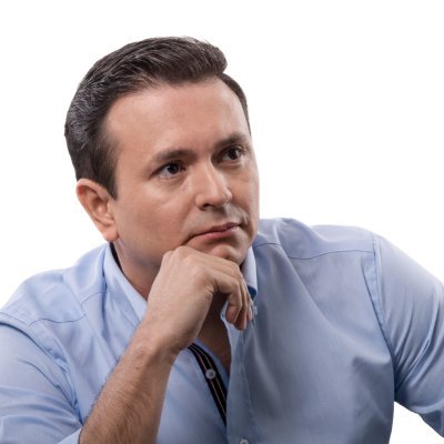 Senador gracias a 155 mil colombianos 👨🏻🎓Profesional en Mercadeo y Negocios Internacionales. Especialista en Gestión de Proyectos de Inversión.