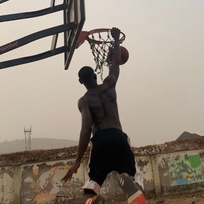 Ukuma_8's profile picture. Only a genius would have a guy like me🙂