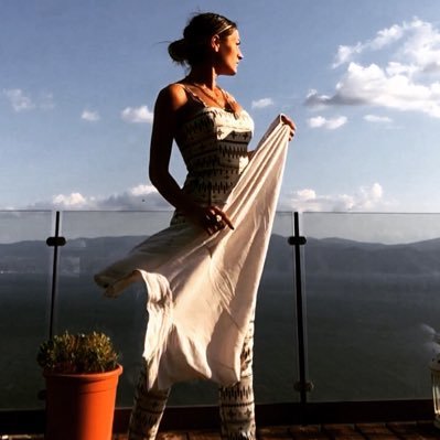 tugbacali's profile picture. yoga eğitmeni