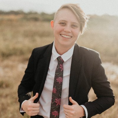 Helping you grow your YouTube & online presence through educational videos, blogs and posts 🚀 https://t.co/1LYM6KLIoj