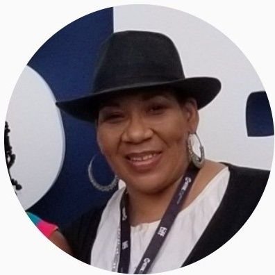 Event & Film Festival Coordinator, PR Consultant, Event Writer & Promoter.
I'm also a creative, innovate Artsy-Fartsy, Makeup/Beauty Fashionista!