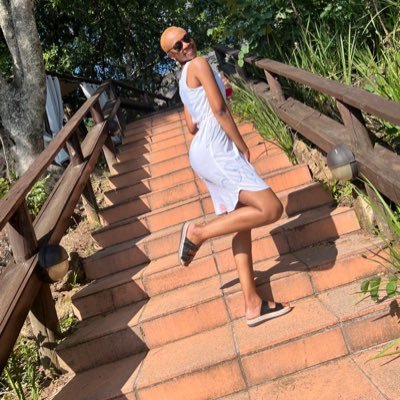 Bubbly personality, I enjoy great conversations and peaceful environments ❤️