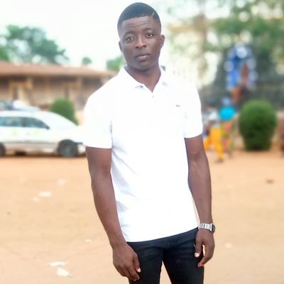 Charles48805592's profile picture. Étudiant à l'UK