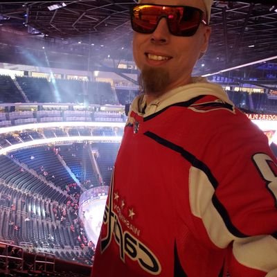 Here for Sports Picks and to win everyone money.
🇨🇦🇷🇺 35🇨🇦🇷🇺
Rams,
Yankees,
Capitals,
Oilers,
Rockets,
Man United,
All Wrestling.