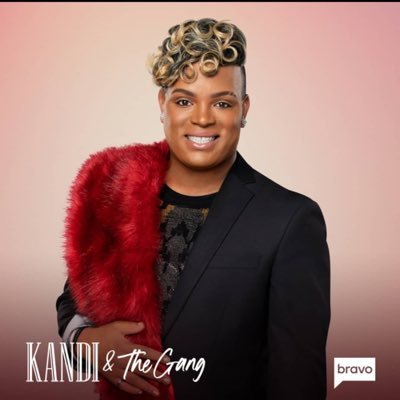 Part of the cast for Bravo TVs Kandi and the Gang!!! order your Soul Rolls at https://t.co/turFi0YEWZ