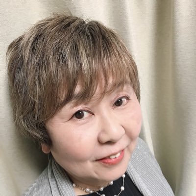 杉並区にあるピアノ教室イワイスタジオ101を経営している「ひろまま」です。娘二人を育てたあと、第二の人生としてピアノ教室を再開。ほぼクチコミのみで10周年を迎えることができました。プライベートでは実はばあば。今までもこれからも人生は楽しく！ #ピアノ教室 #ピアノ教師