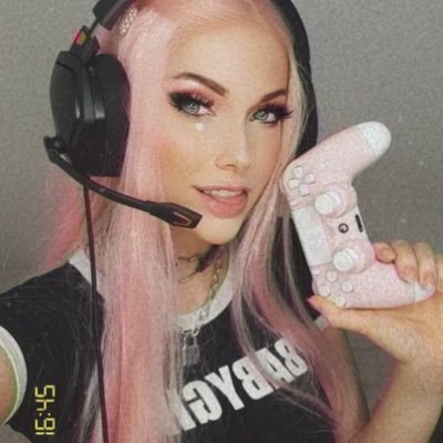 Gamer 🎮✨ e-girl 🌸°˖✧. Safe space for simps ✧˖°🌸 Yes I have one… ↙️💙🤍