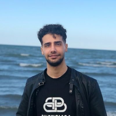 Front end developer 👨💻
react && redux ⚛
constantly trying to be a better developer