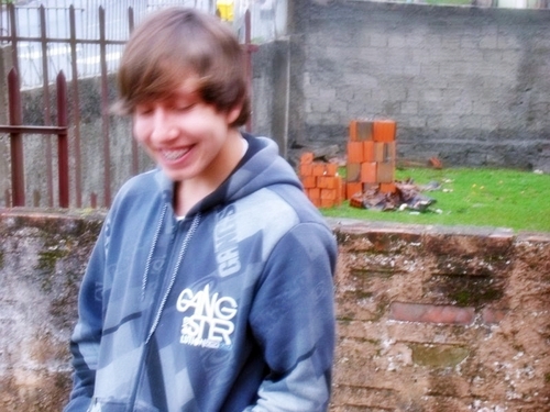 me segue, ai descobre! qua tal?! (; IAEOUE