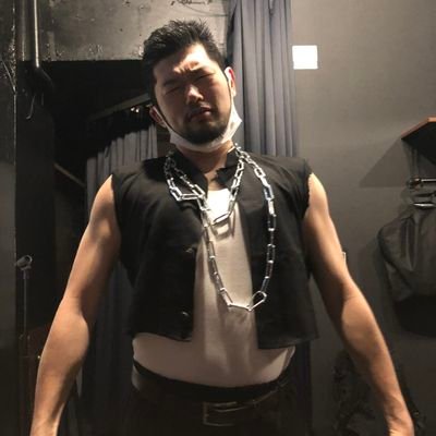doble3190Buffal's profile picture. 「ど〜ぶる」です。
〜がTwitterの検索に引っかからないんですよ！！

ワタナベエンターテインメント所属／WCS３３期卒    

人に頭を使わせないパワープレーなお笑いがモットーです。

考えるなんて野暮です。野暮野暮野暮！！

好きな言葉は「沈思黙考」です。