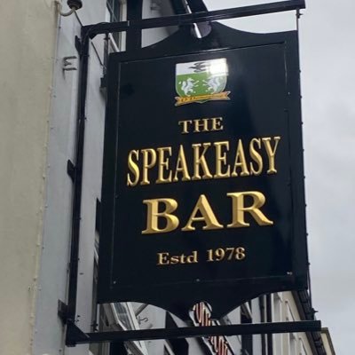 andreashofland's profile picture. i am no good next to diamonds