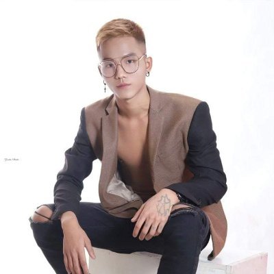 lian_mask's profile picture. Sex